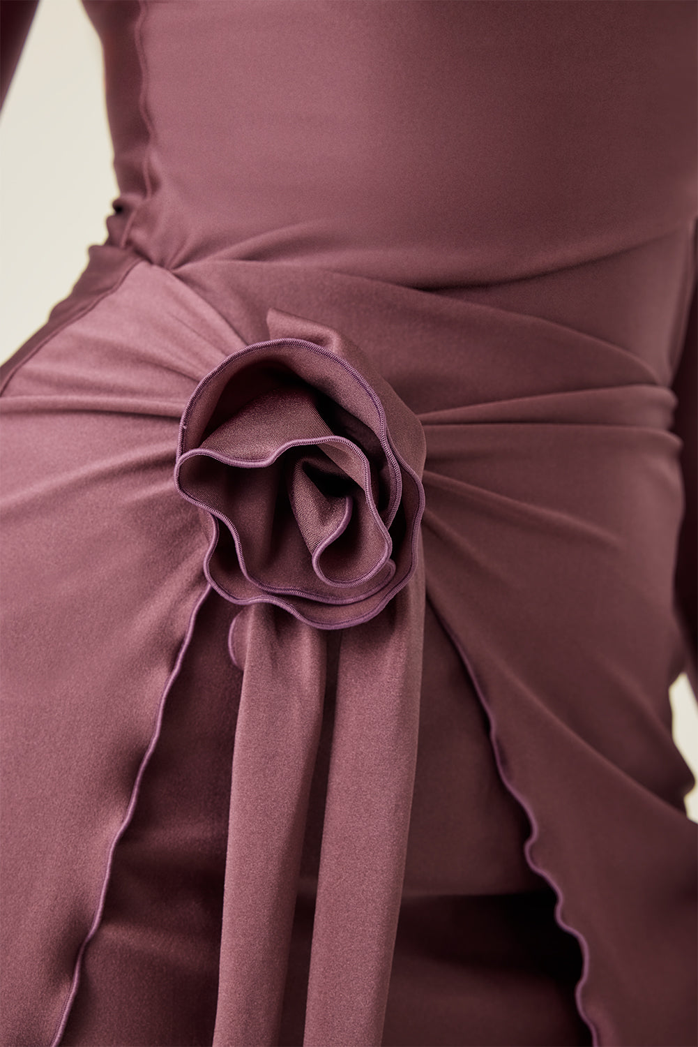 #color_plum